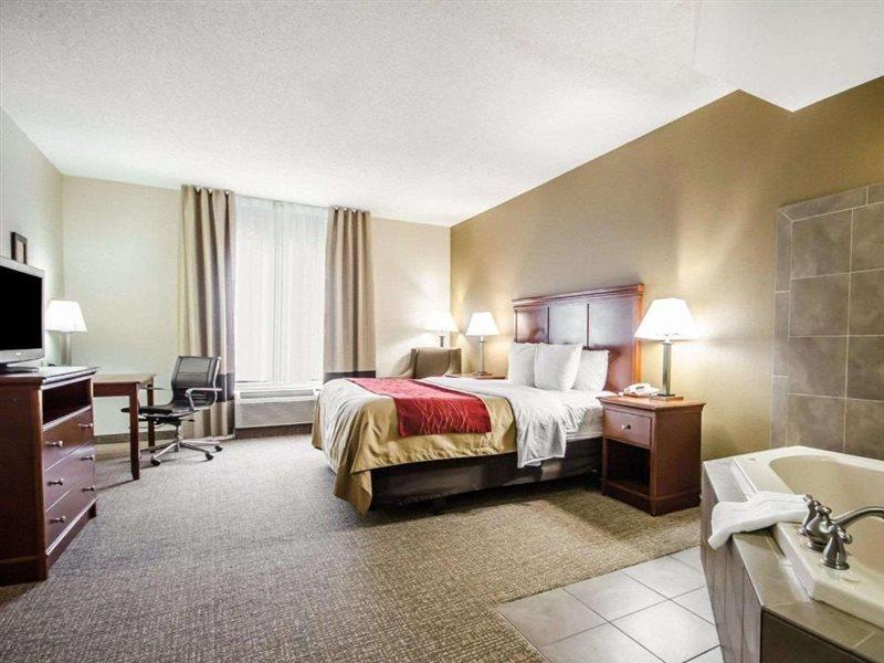 Comfort Inn Louisville-Jefferson County Extérieur photo