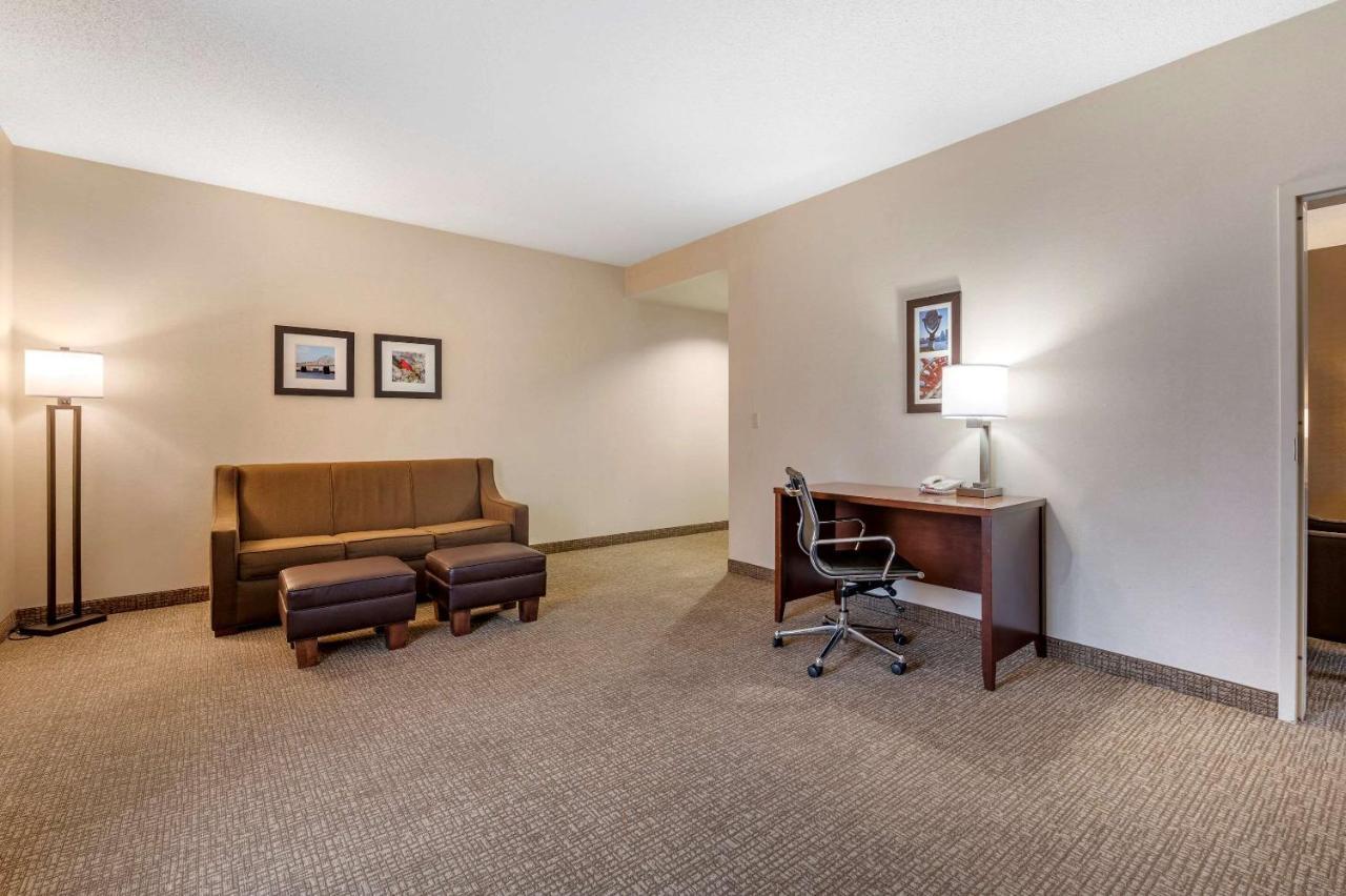 Comfort Inn Louisville-Jefferson County Extérieur photo
