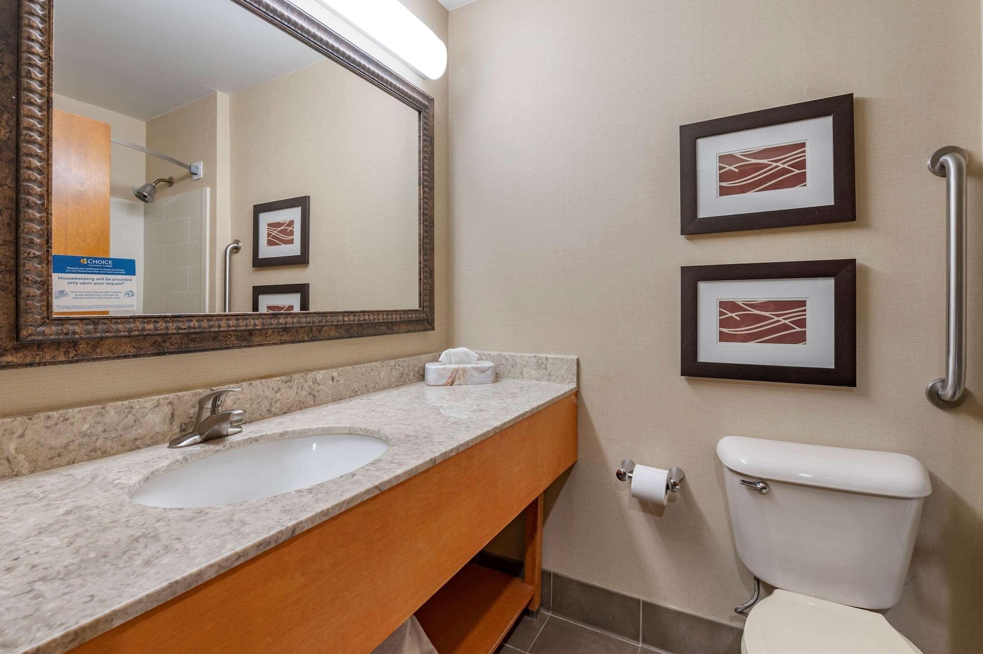 Comfort Inn Louisville-Jefferson County Extérieur photo