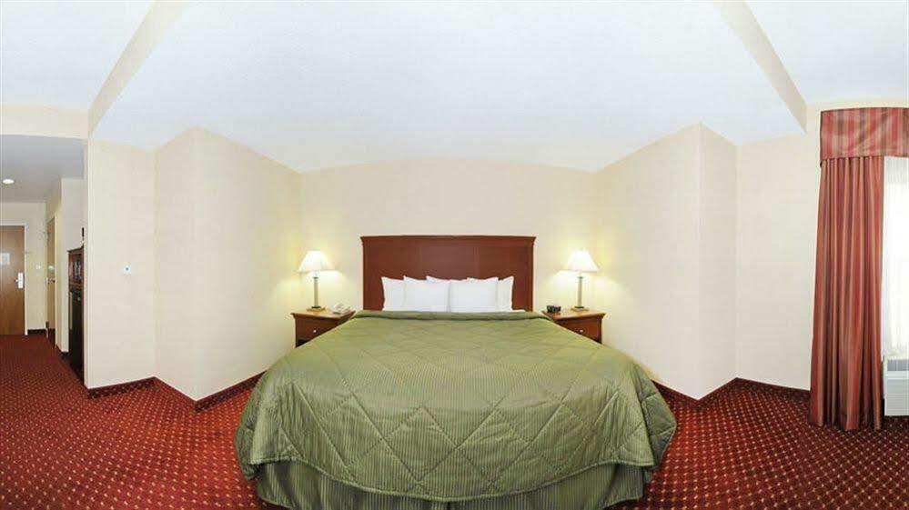 Comfort Inn Louisville-Jefferson County Extérieur photo
